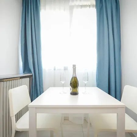 Apartment Sunlight Studio Cismigiu Gardens Bucharest
